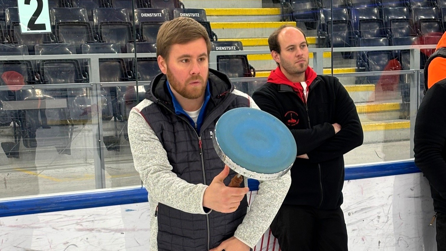 ESC Wolfgrub gewinnt die Landesmeisterschaft der Herren im Eisstocksport 2025